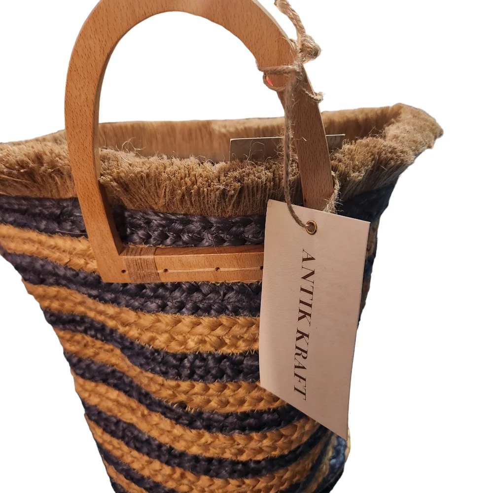 THE AMELIA JUTE BAG - BLUE STRIPE- BEACH BAG - Picture 7 of 8